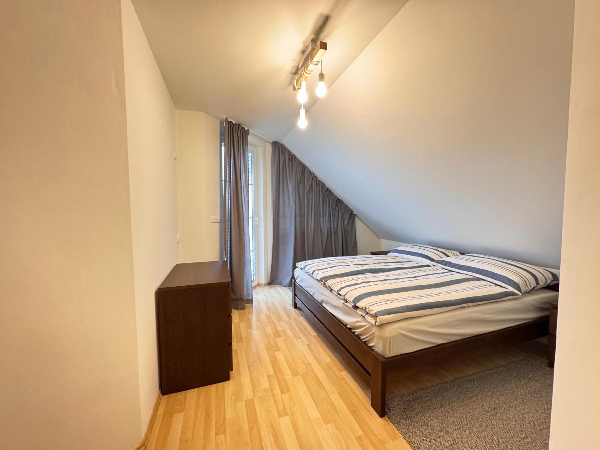 Diamondvilla, 4 Bedroom Apartment, Garden & Spa Прага Экстерьер фото