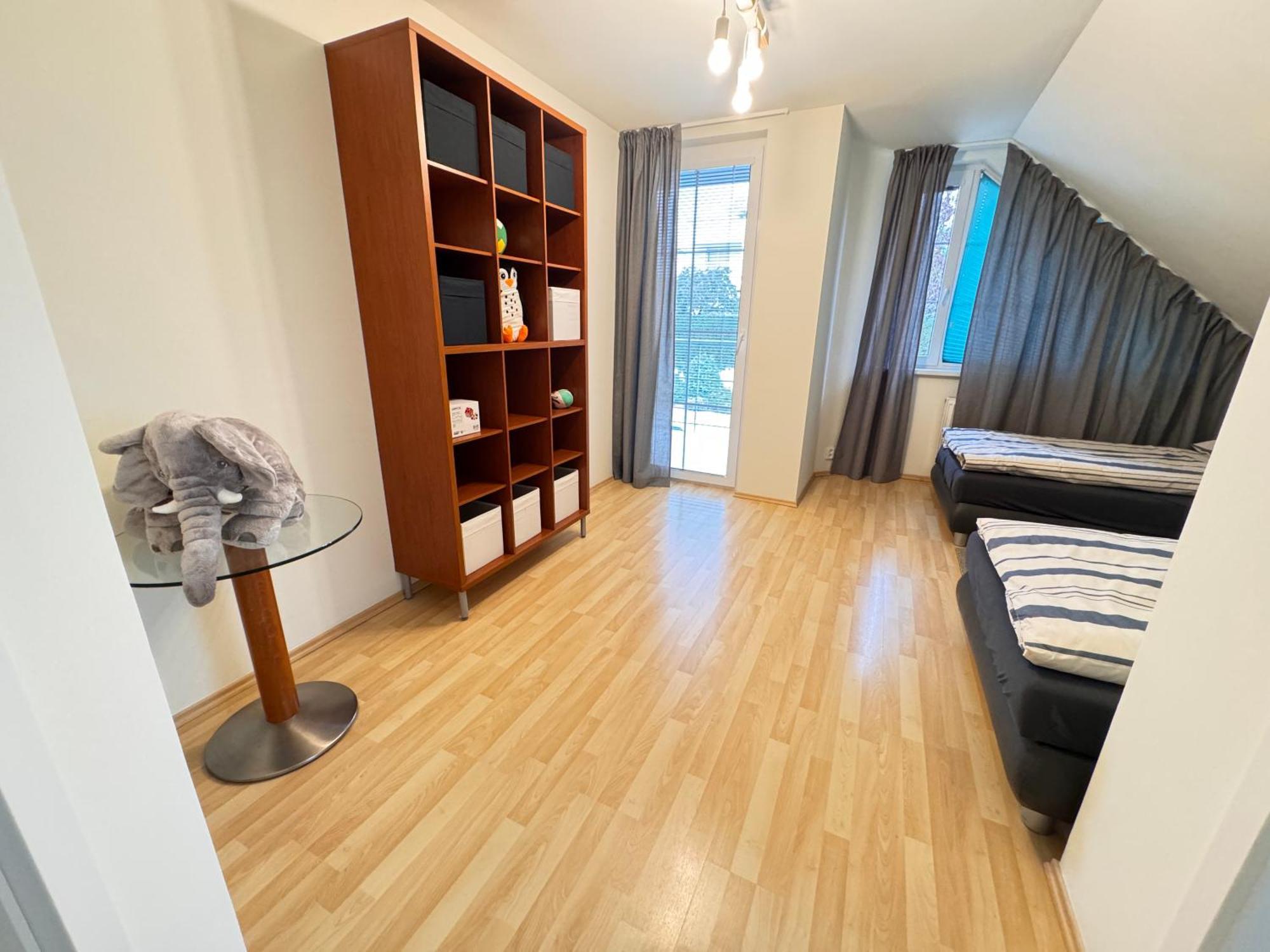 Diamondvilla, 4 Bedroom Apartment, Garden & Spa Прага Экстерьер фото