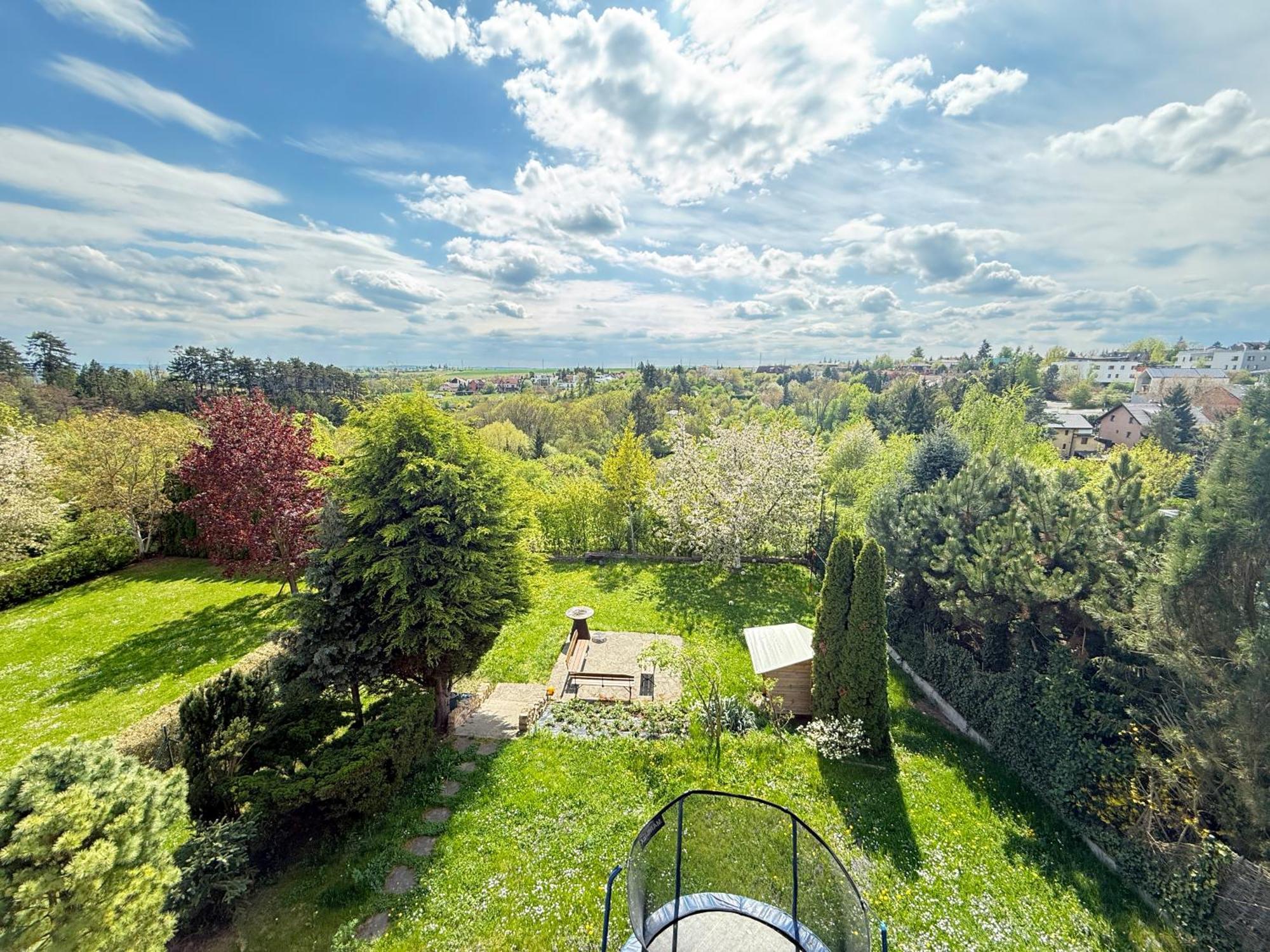 Diamondvilla, 4 Bedroom Apartment, Garden & Spa Прага Экстерьер фото